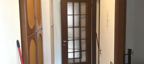 3-salle Appartement à Muggiò, Italy No. 263426 10