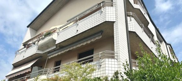 3-salle Appartement à Muggiò, Italy No. 263426 20