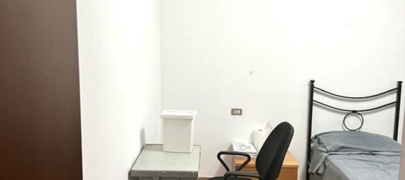 3-salle Appartement à Muggiò, Italy No. 263426 8