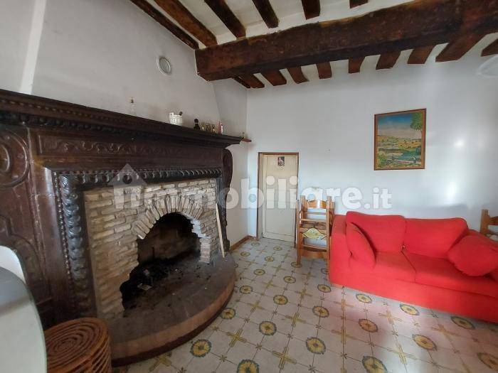 4 غرف نوم منزل في San Lorenzo in Campo, Italy رقم 344589