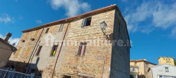 4 غرف نوم منزل في San Lorenzo in Campo, Italy رقم 344589 10