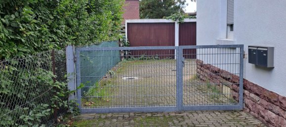 9 rooms Townhouse in Karlsruhe, Germany No. 116824 3