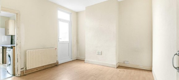 Дом с 2 спальнями в Хаунслоу, Великобритания № 8511 6