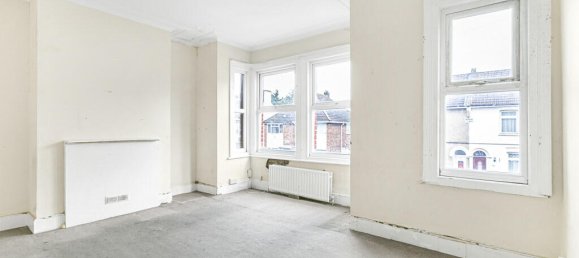 Дом с 2 спальнями в Хаунслоу, Великобритания № 8511 4