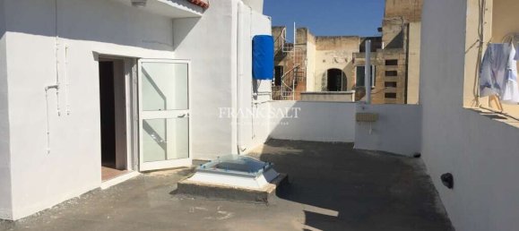 3 bedrooms House in San Gwann, Malta No. 9127 13