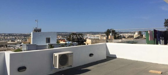 3 bedrooms House in San Gwann, Malta No. 9127 25