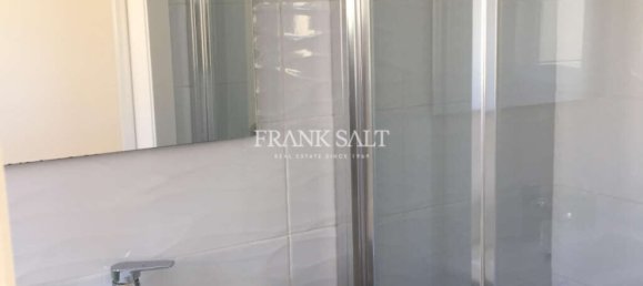 3 bedrooms House in San Gwann, Malta No. 9127 10