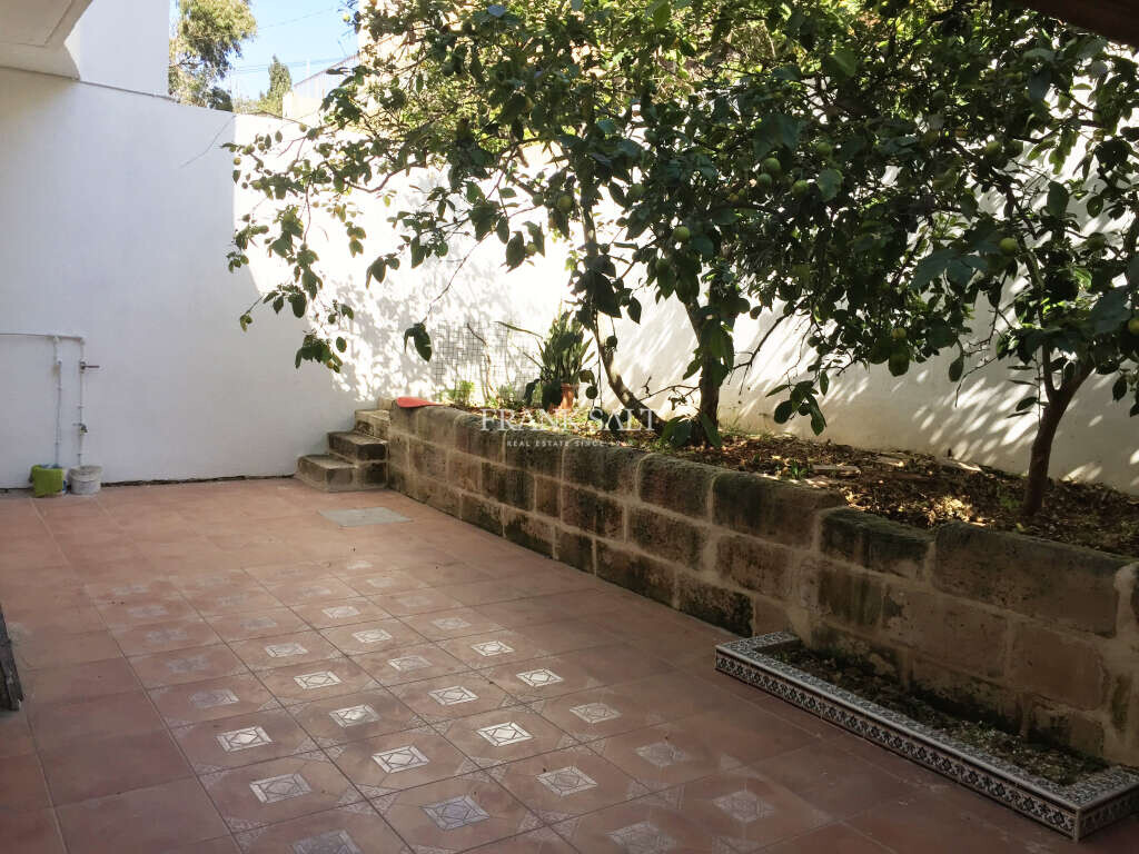 3 bedrooms House in San Gwann, Malta No. 9127