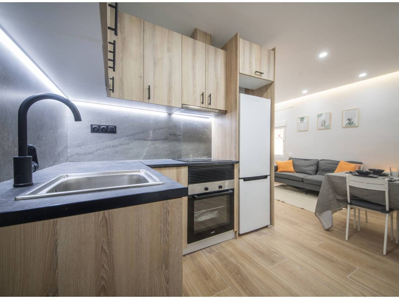 3 Schlafzimmer Wohnung in Eixample, Spain, Nr. 188193