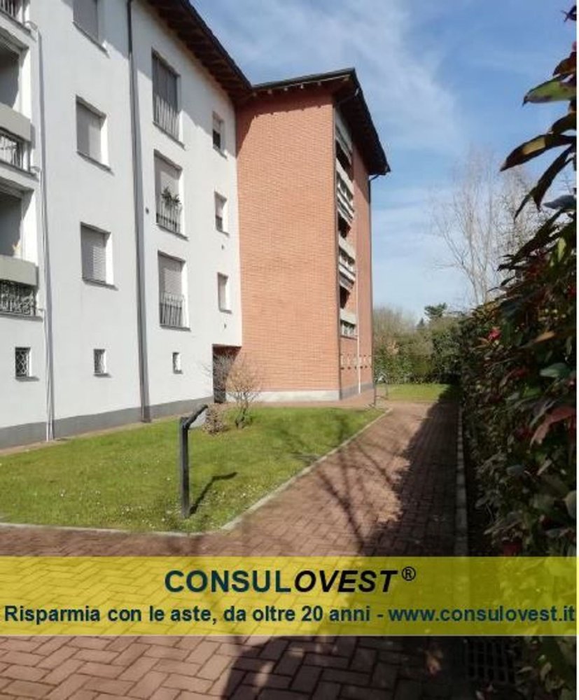 4 rooms Duplex in Lacchiarella, Italy No. 226827