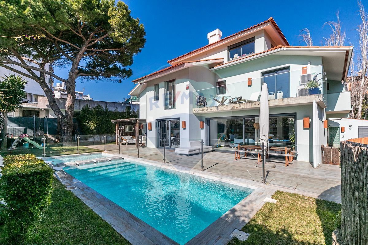 4 bedrooms House in Cascais, Portugal No. 170860