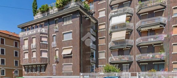 1 Schlafzimmer Wohnung in Milan, Italy, Nr. 263731 2