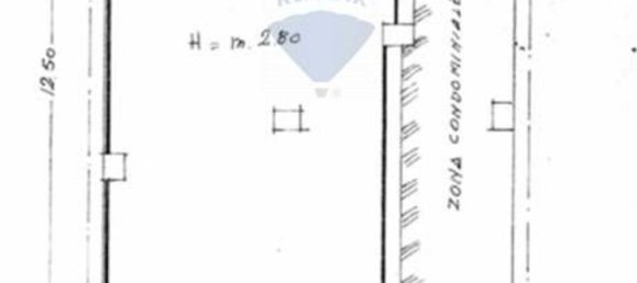 Коммерческая недвижимость с 2 комнатами в Бари, Италия № 56259 7