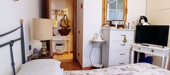 2 Schlafzimmer Wohnung in Reggio Emilia, Italy, Nr. 378777 17