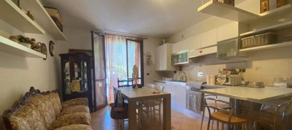 2 Schlafzimmer Wohnung in Reggio Emilia, Italy, Nr. 378777 9
