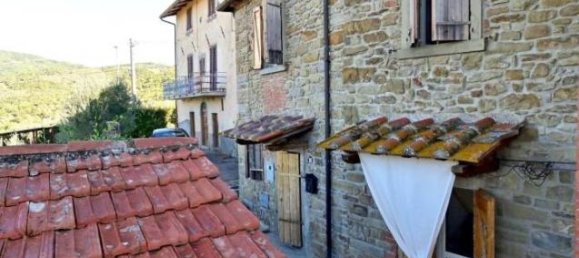 5 rooms House in Castiglion Fiorentino, Italy No. 18724 19