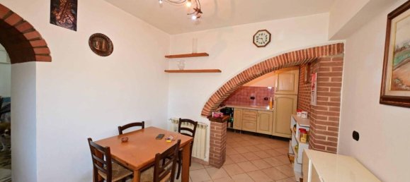 5 rooms House in Castiglion Fiorentino, Italy No. 18724 29