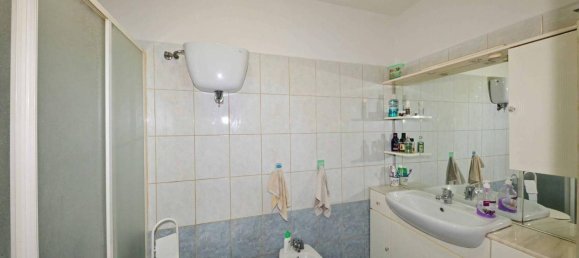 5 rooms House in Castiglion Fiorentino, Italy No. 18724 11