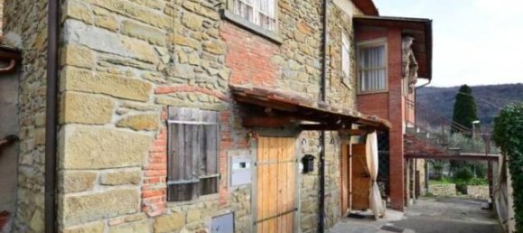 5 rooms House in Castiglion Fiorentino, Italy No. 18724 20