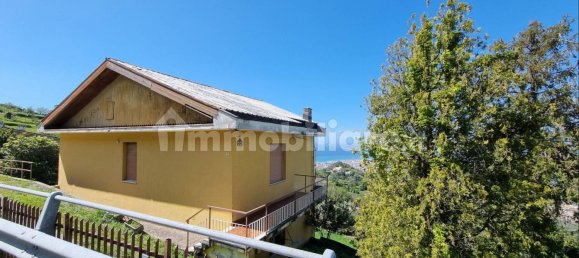 2 Schlafzimmer Wohnung in Cogorno, Italy, Nr. 254535 4