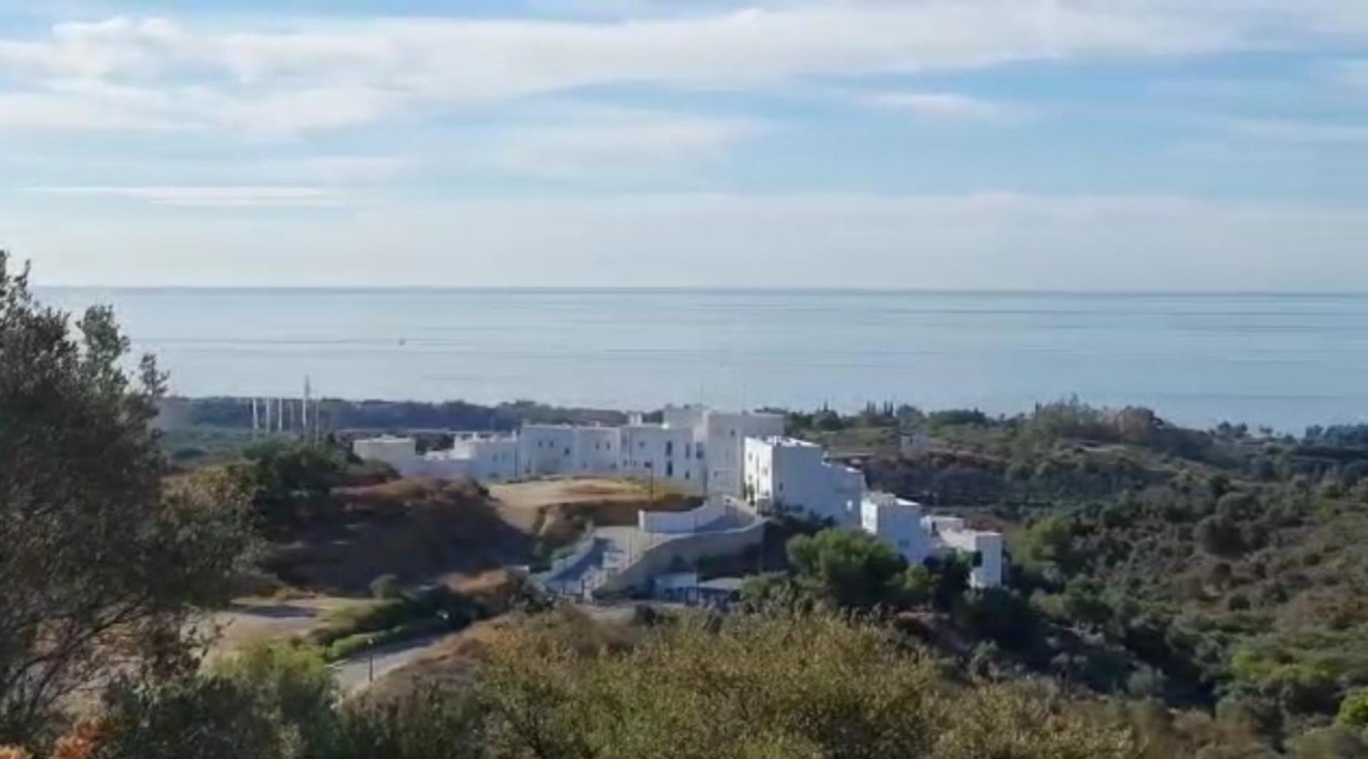  Land in Marbella, Spain No. 129806