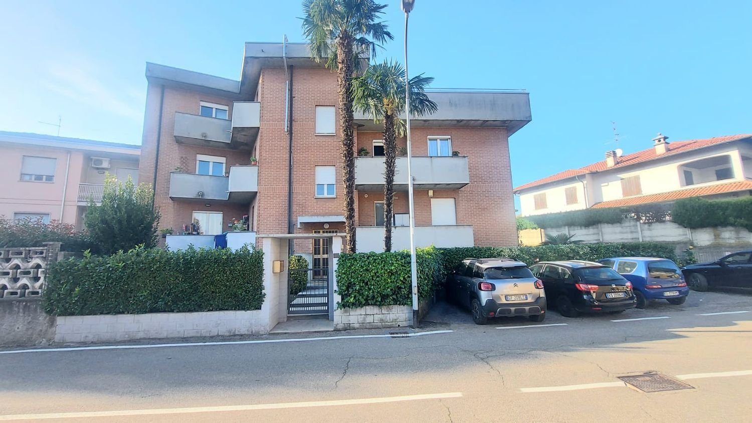 4-salle Penthouse à Misinto, Italy No. 118021