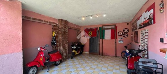 Studio in Gassino Torinese, Italy No. 282875 3