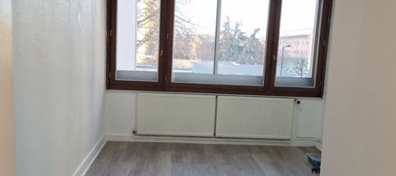 3 chambres Appartement à Saint-Étienne, France No. 316517 5