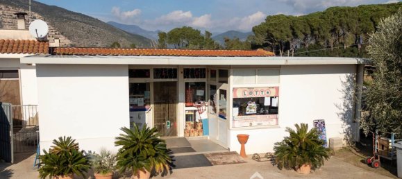 2غرفة عقار تجاري في Fondi, Italy رقم 114146 2