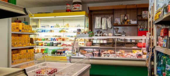 2غرفة عقار تجاري في Fondi, Italy رقم 114146 8