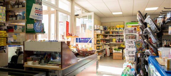 2غرفة عقار تجاري في Fondi, Italy رقم 114146 14