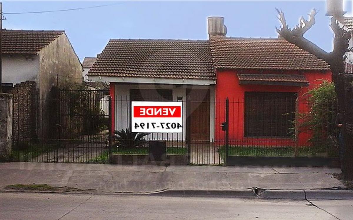 3 bedrooms House in Almirante Brown, Argentina No. 68100