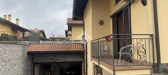 3 Schlafzimmer Villa in Lonate Pozzolo, Italy, Nr. 70864 37
