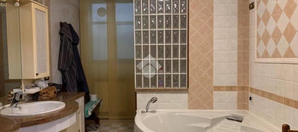 3 Schlafzimmer Villa in Lonate Pozzolo, Italy, Nr. 70864 34