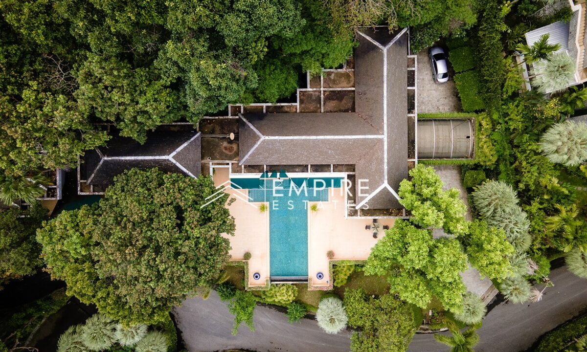 5 bedrooms Villa in Kamala, Thailand No. 6102