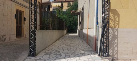 Gewerbliche Immobilie in Guidonia Montecelio, Italy 90m², Nr. 260501 17