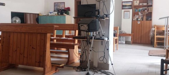 Gewerbliche Immobilie in Guidonia Montecelio, Italy 90m², Nr. 260501 2