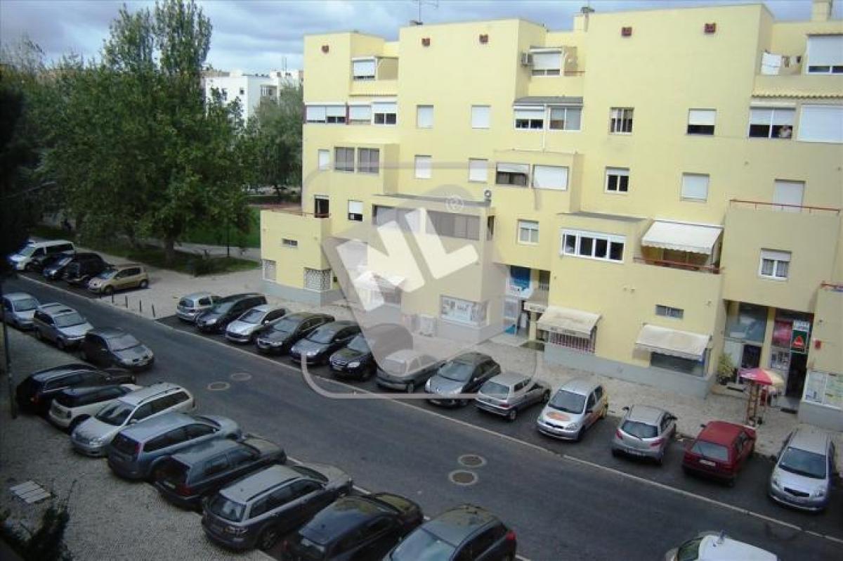 Loja em Lisbon, Portugal 72 m² N.º 8079