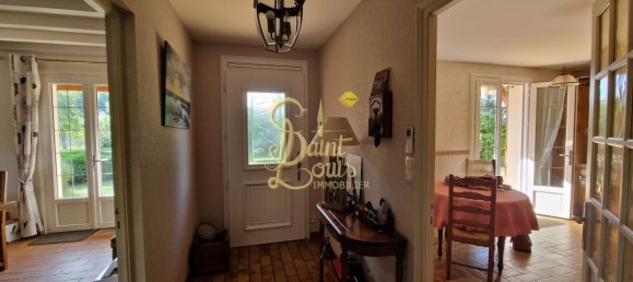 Casa de 5 dormitorios en Richelieu, France No. 71785 5