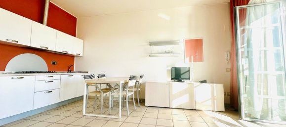 2-salle Appartement à Pisa, Italy No. 165712 16