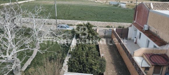 3 bedrooms House in Modica, Italy No. 211569 6