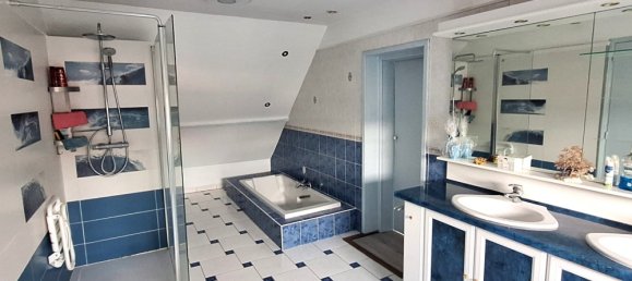 4 bedrooms House in Orchies, France No. 156899 14