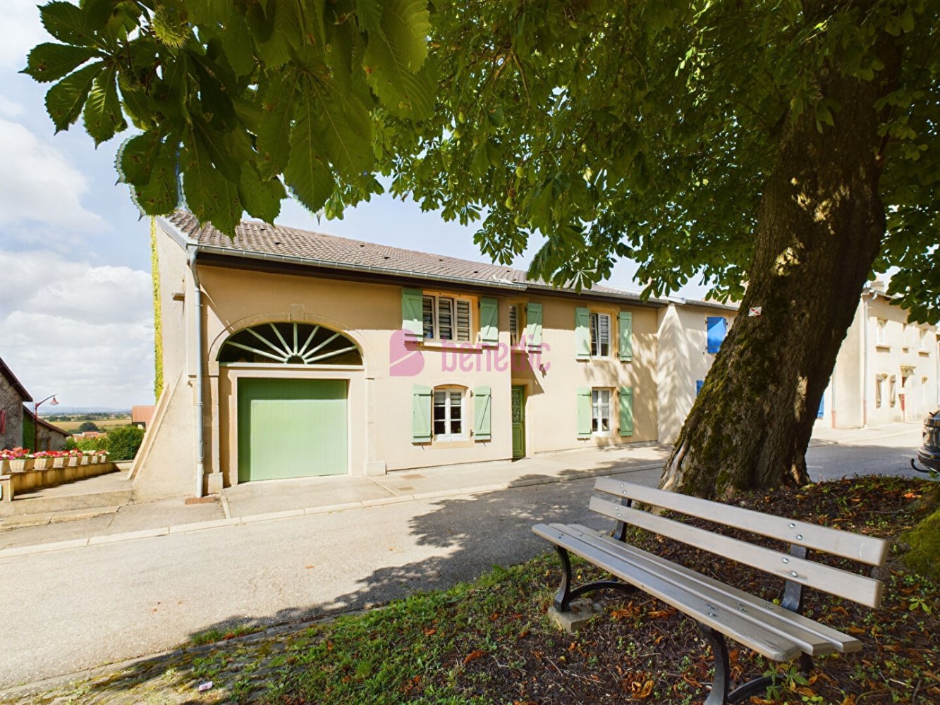 Дом с 3 спальнями в Вани, Франция № 251803