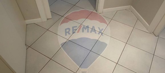 1 bedroom Apartment in Padenghe sul Garda, Italy No. 327940 2