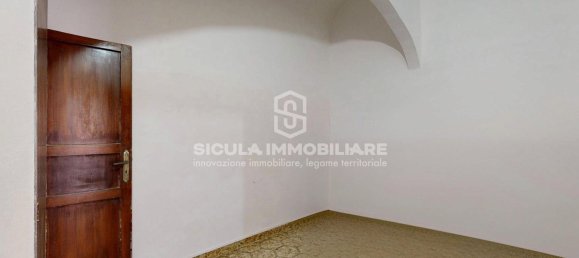 6 bedrooms Duplex in Santo Stefano di Camastra, Italy No. 358558 8