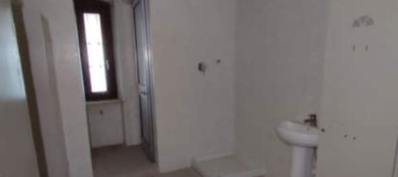 675m² Commercial property in Nizza Monferrato, Italy No. 373844 15