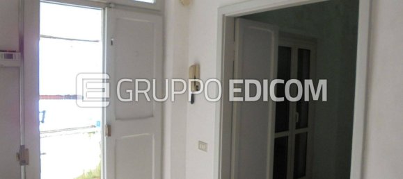 3 rooms Apartment in Terni, Italy No. 289921 5