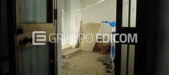 3 rooms Apartment in Terni, Italy No. 289921 6
