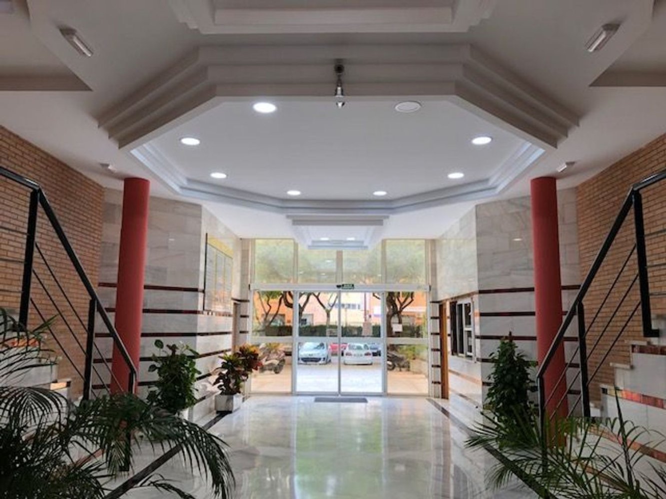 65m² Office in Andalusia, Spain No. 144136