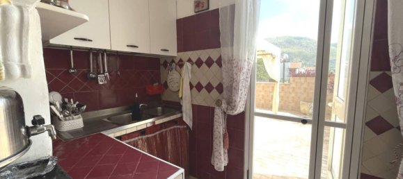 5 rooms Apartment in Fondi, Italy No. 259744 5